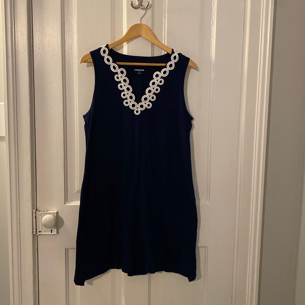 LANDS END NAVY SHIFT DRESS/BEACH COVER UP